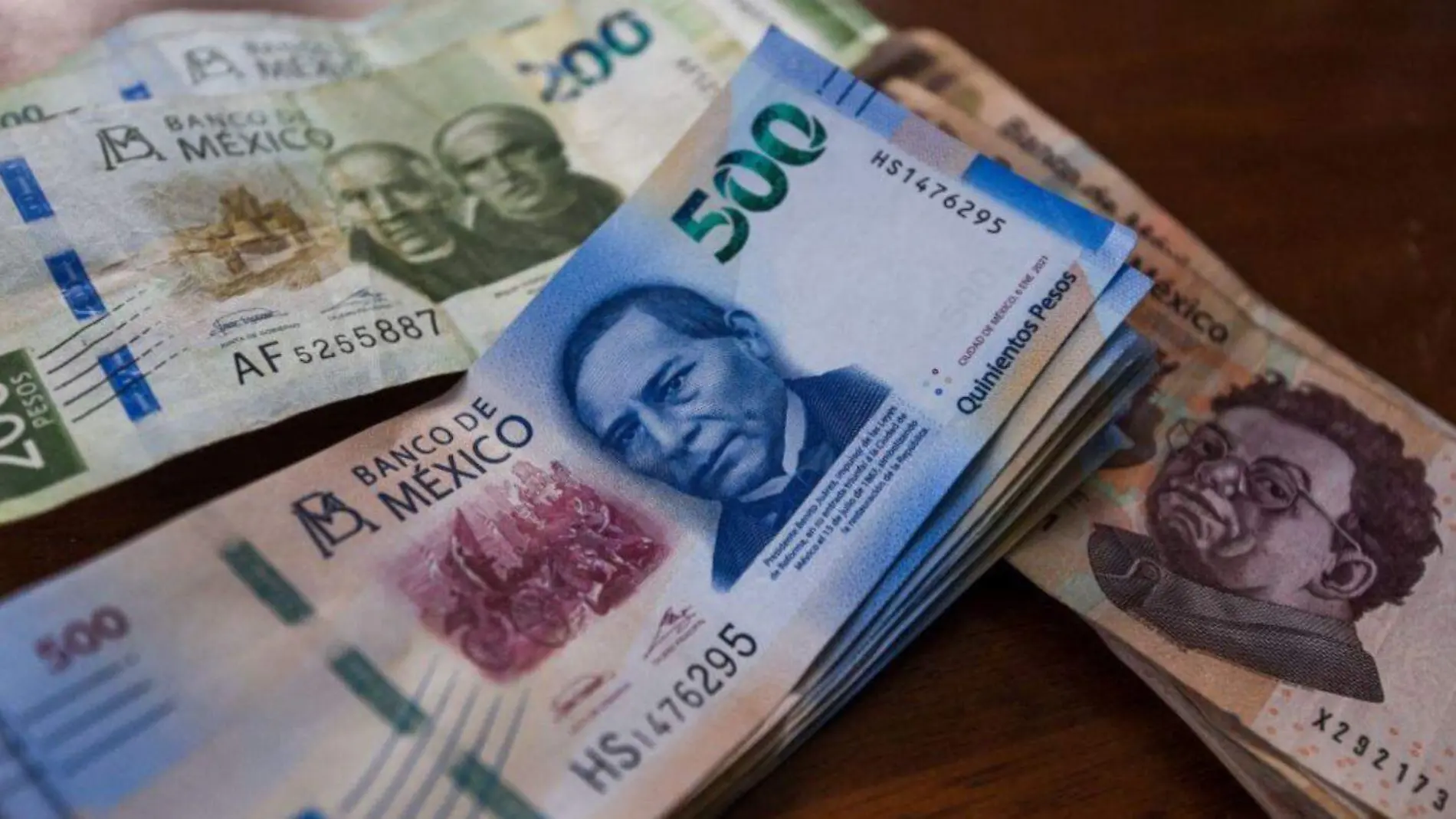 dinero mexicano